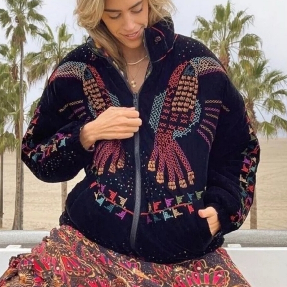 NWT Farm Rio Embroidered Tropical Reversible Puffer Jacket Coat - Picture 2 of 8